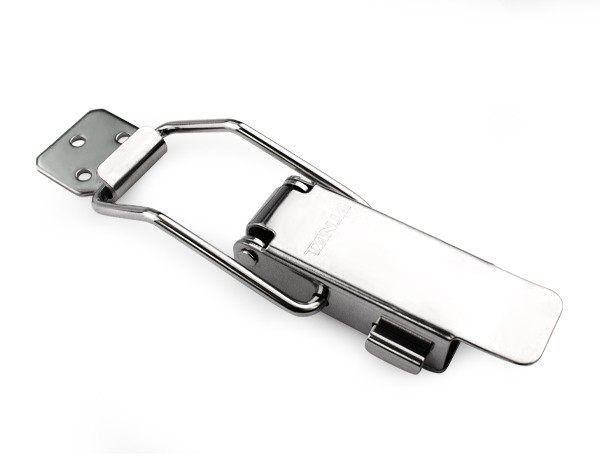 Self locking buckle